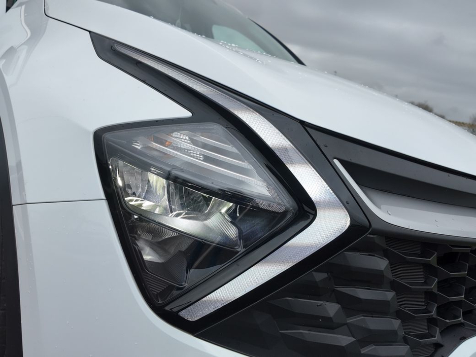 2024 Kia Sportage - image 16