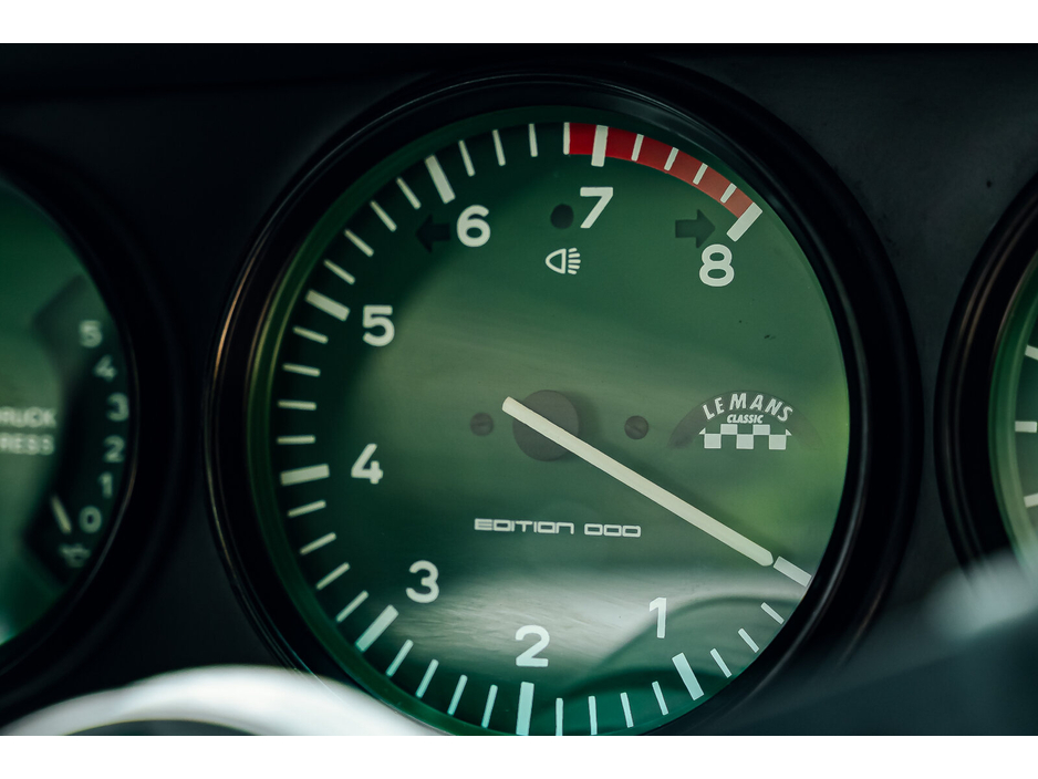 1988 Porsche 911 - image 25