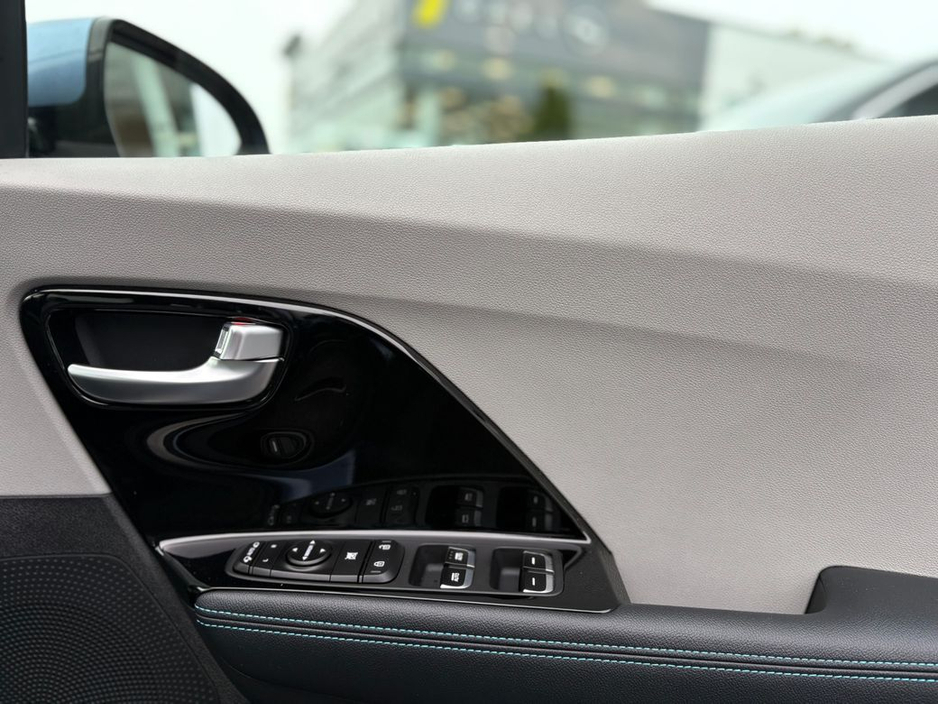 2020 Kia Niro Plug in hybrid €21,995