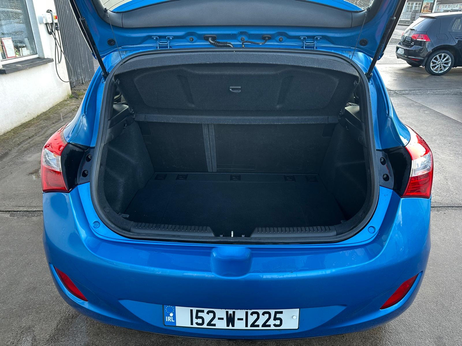 2015 Hyundai i30 BLUE 110PS 5DR SDRIVE €9,950