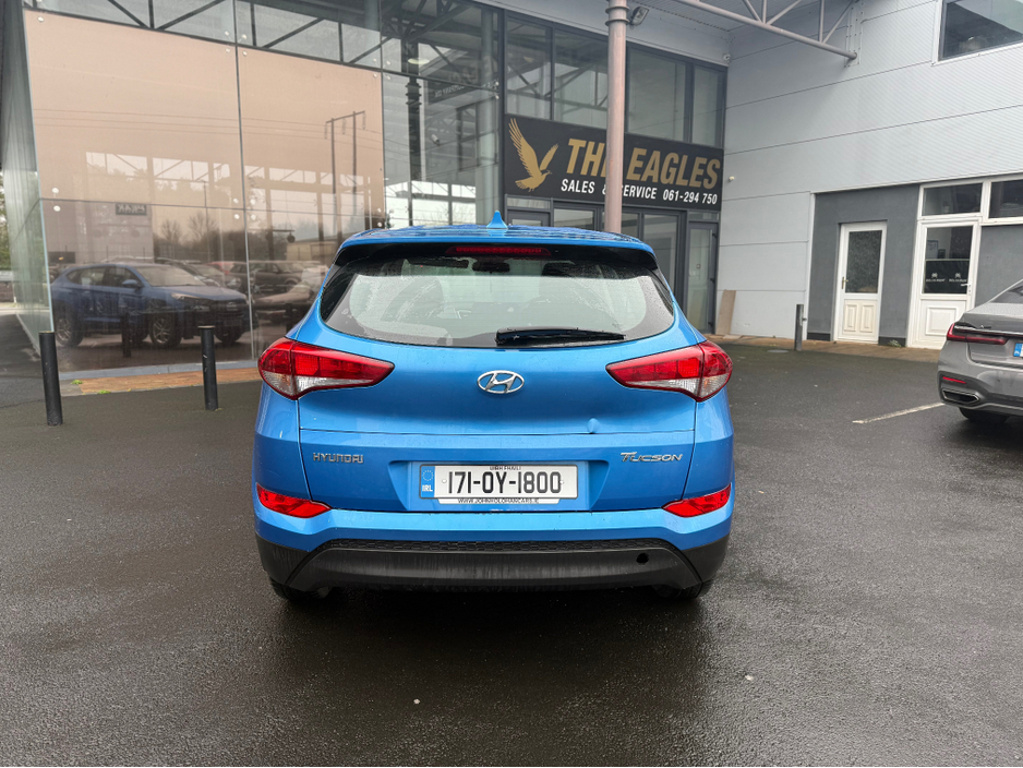 2017 Hyundai Tucson - image 3
