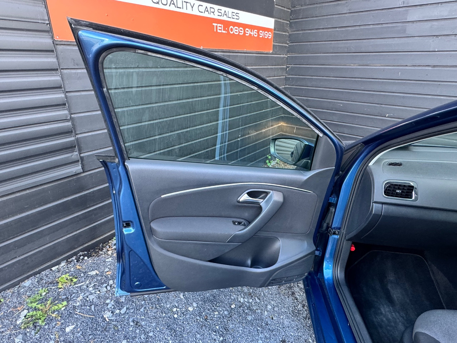 2016 Volkswagen Polo - image 16