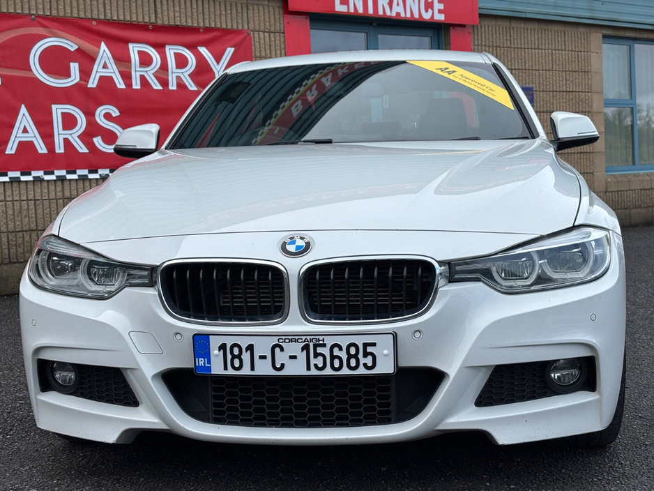 2018 BMW 3 Series - image 3