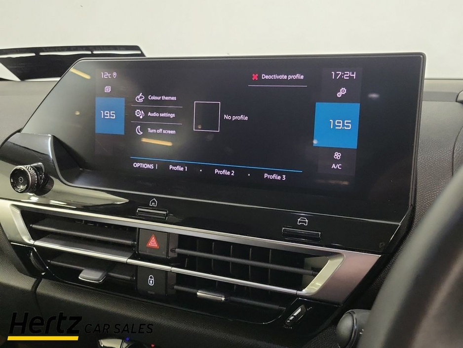 2023 Citroen C4 - image 22