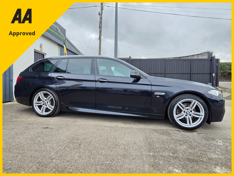 2016 BMW 5 Series - image 11