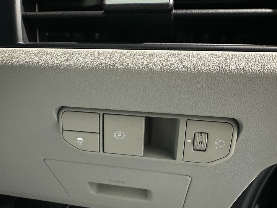 2026 Kia PV5 K4 Passenger 5 Seater €47,500