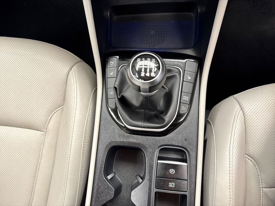 2022 Hyundai Tucson - image 16