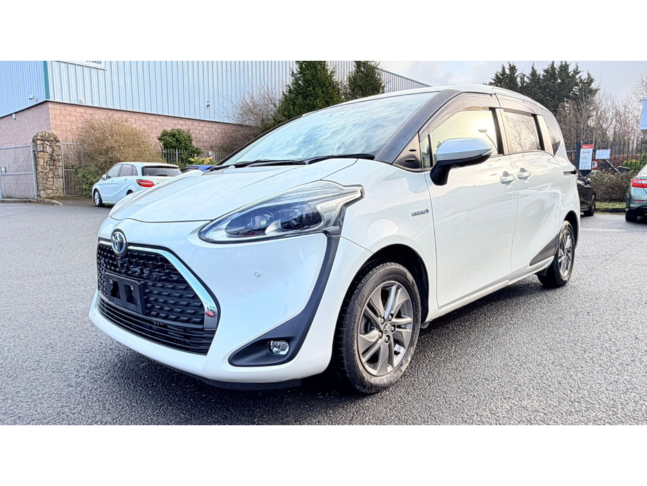 2019 Toyota Sienta  €15,950
