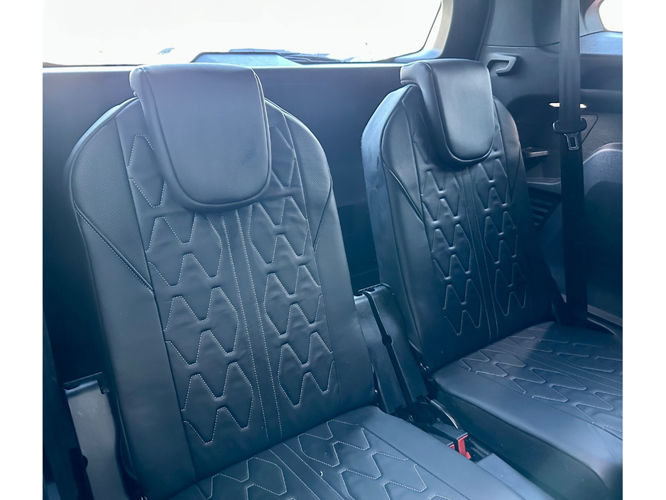 2019 Peugeot 5008 - image 11