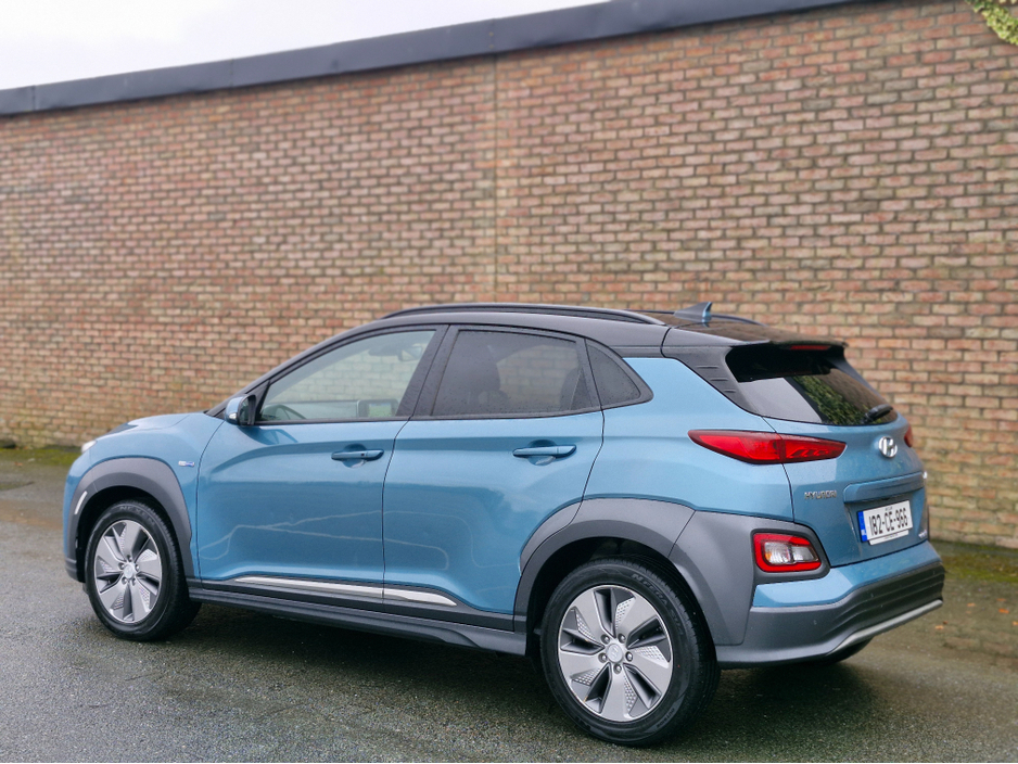 2018 Hyundai Kona - image 2