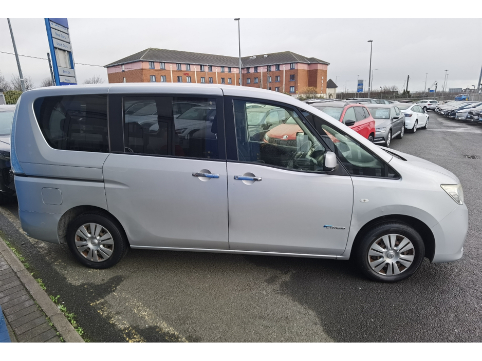 2013 Nissan Serena 2.0 AUTOMATIC **8 SEATER** PETROL HYBRID - FINANCE AVAILABLE - CALL US TODAY ON 01 492 6566 OR 087-092 5525 €9,950