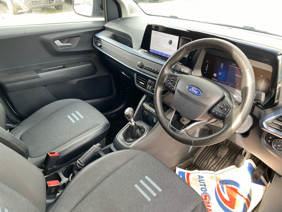 2025 Ford Courier Active 1.5 100BHP... Huge spec