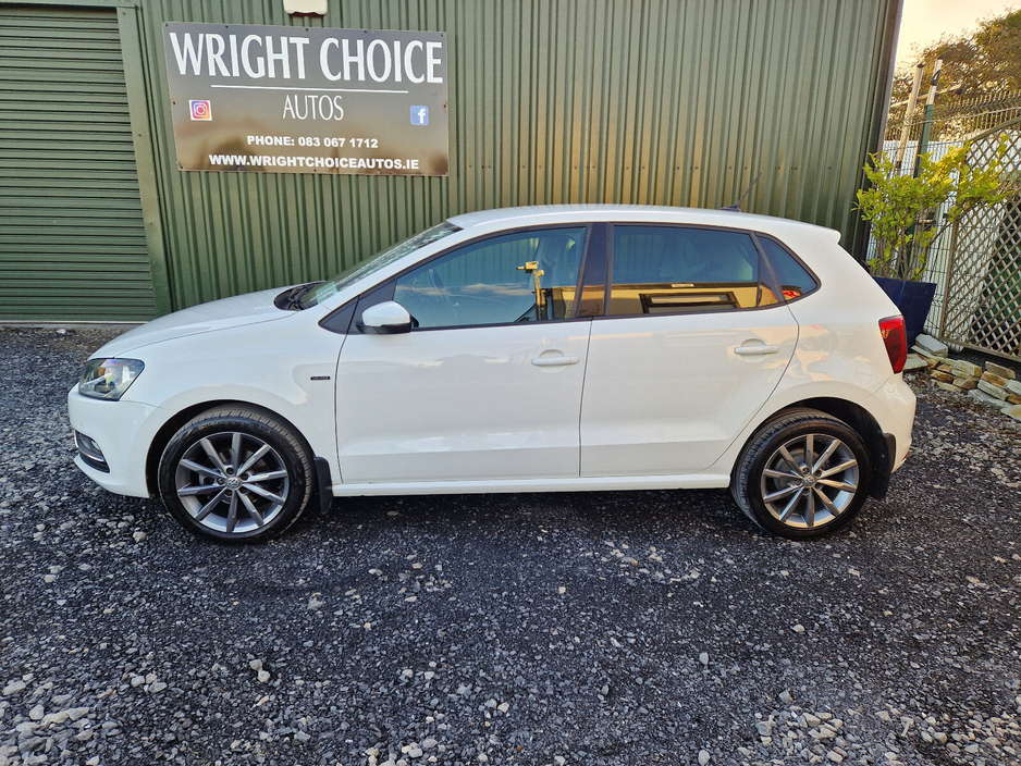 2016 Volkswagen Polo 1.0 5DR 75HP Lounge €10,950