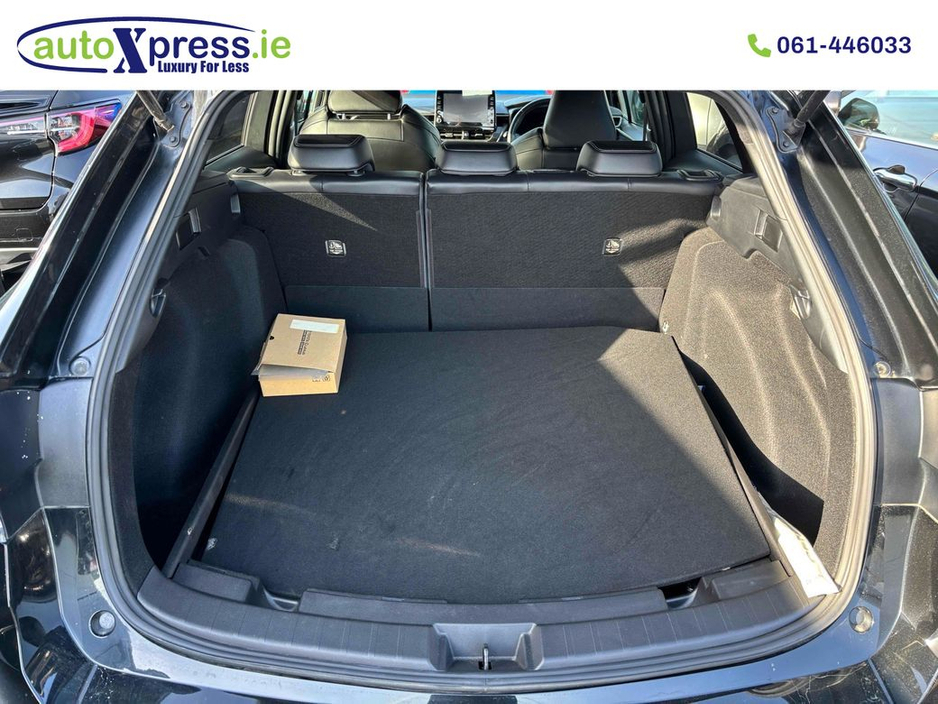 2021 Toyota Corolla - image 10