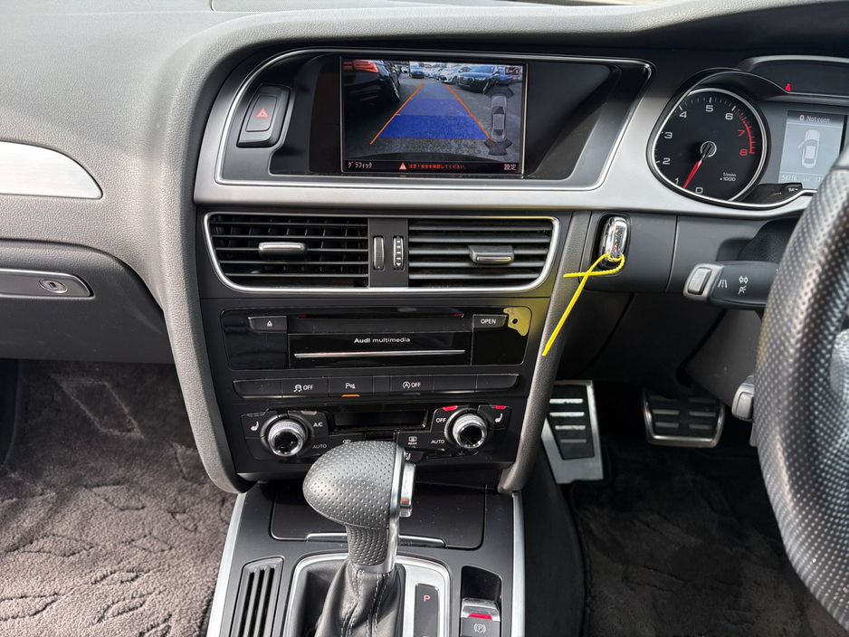 2015 Audi A4 - image 12