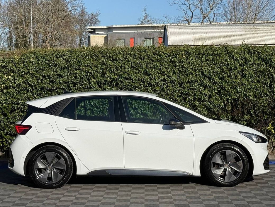 2023 Cupra Born - image 9