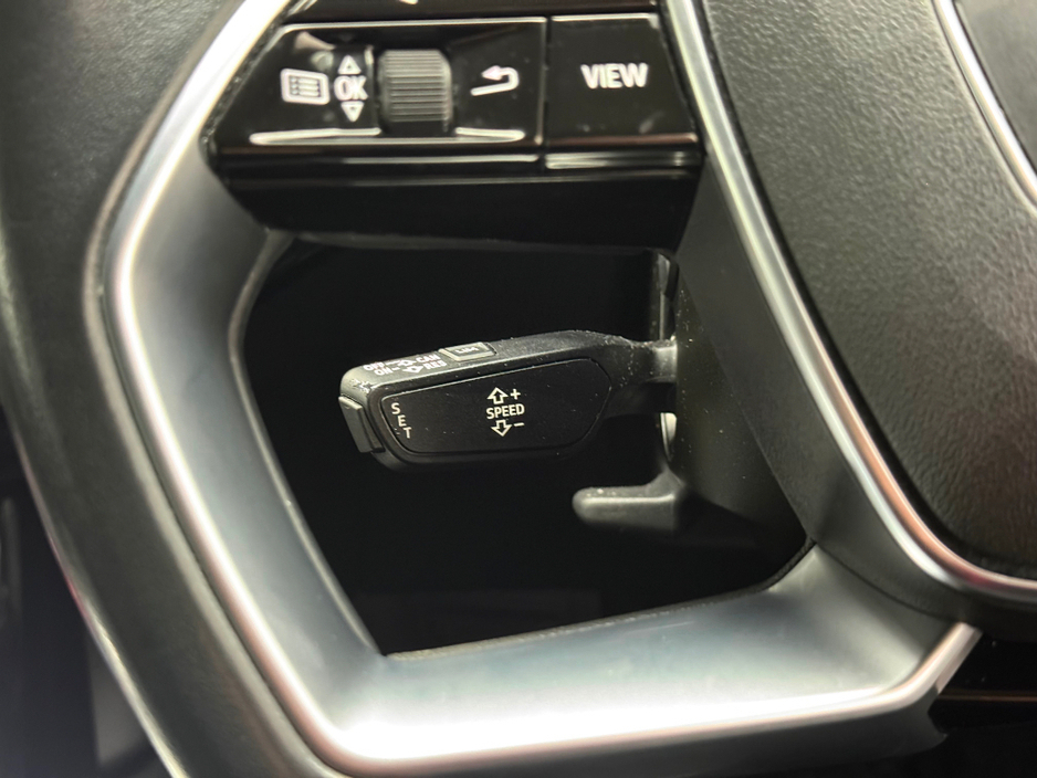 2021 Audi e-tron - image 15