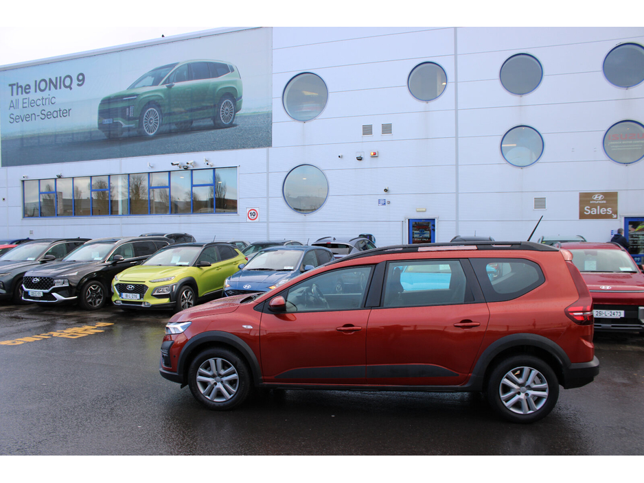 2023 Dacia Jogger TCe 110 Expression €21,950