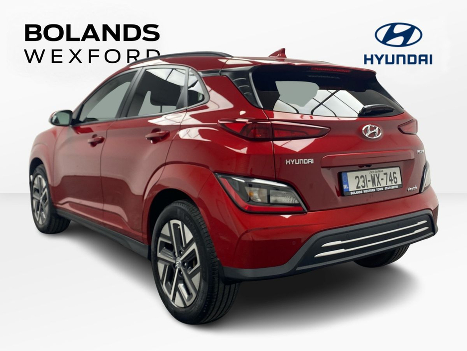 2023 Hyundai Kona - image 3