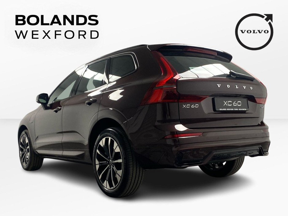 2026 Volvo XC60 - image 3