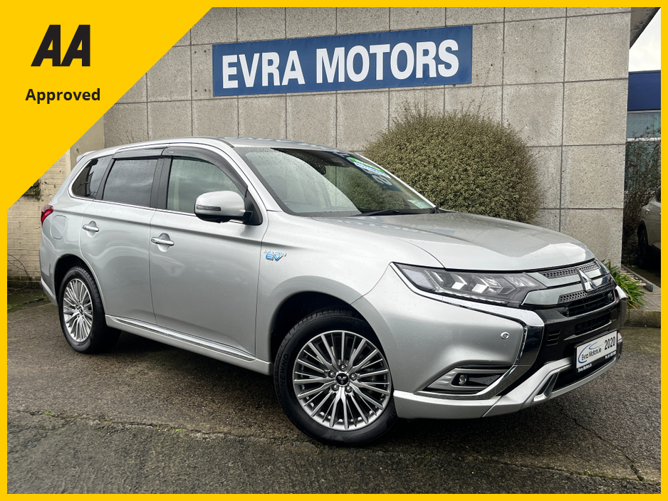 2020 Mitsubishi Outlander G 4WD AUTOMATIC PHEV 2.4 PETROL //HIGH SPEC//HALF LEATHER ELECTRIC HEATED SEATS//HEATED STEERING WHEEL//REVERSE CAMERA//KEYLESS ENTRY// €24,950