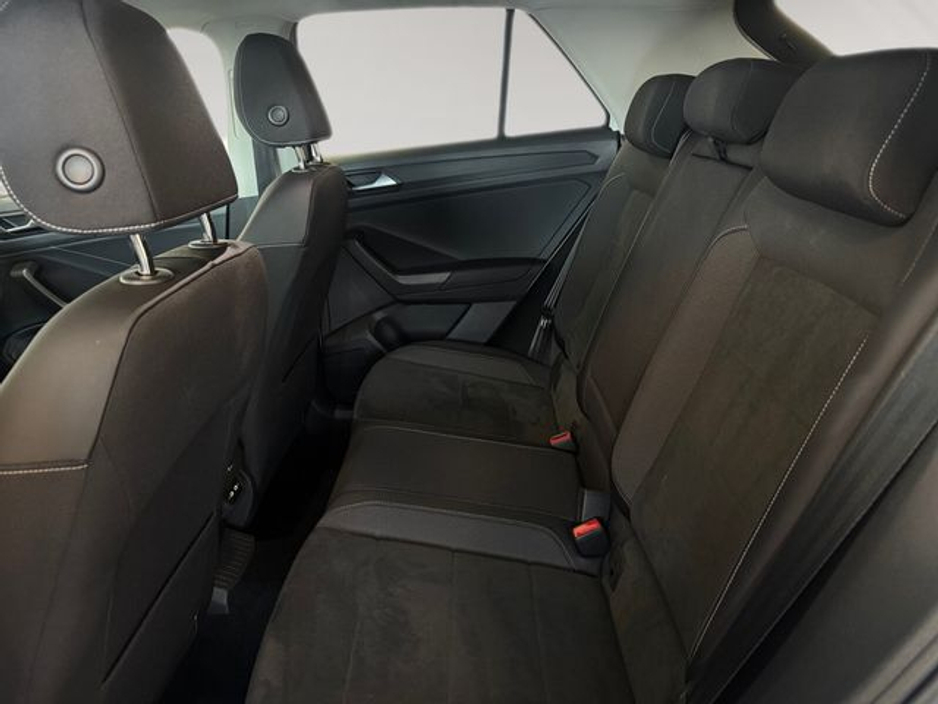 2022 Volkswagen T-Roc - image 16