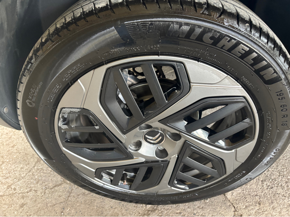 2022 Citroen C4 - image 3