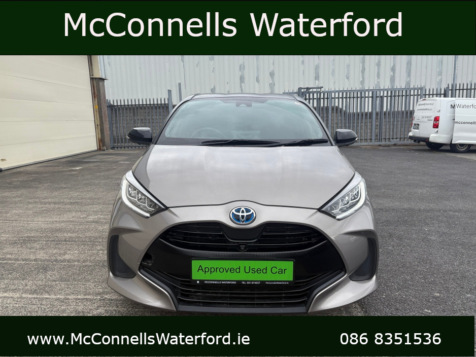 2020 Toyota Yaris - image 2