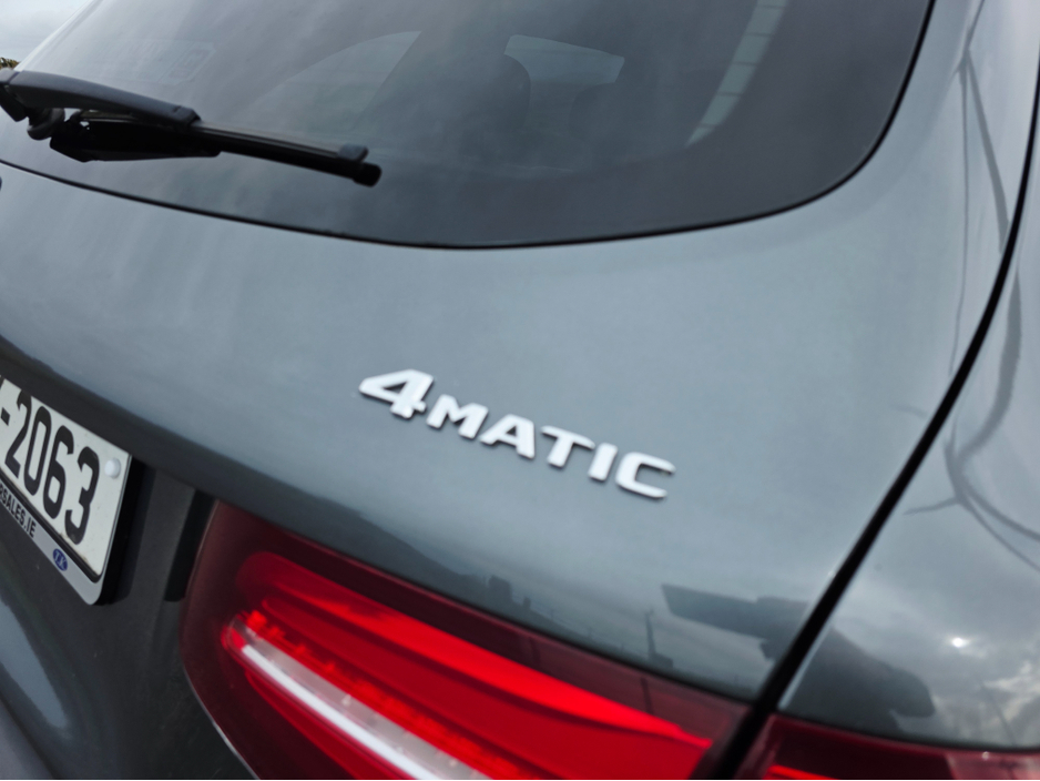 2018 Mercedes-Benz GL Class - image 9