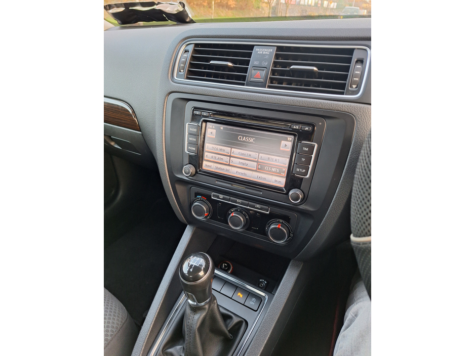 2015 Volkswagen Jetta CL 2.0 TDI MANUAL 5SPEED 110HP 4DR €9,995