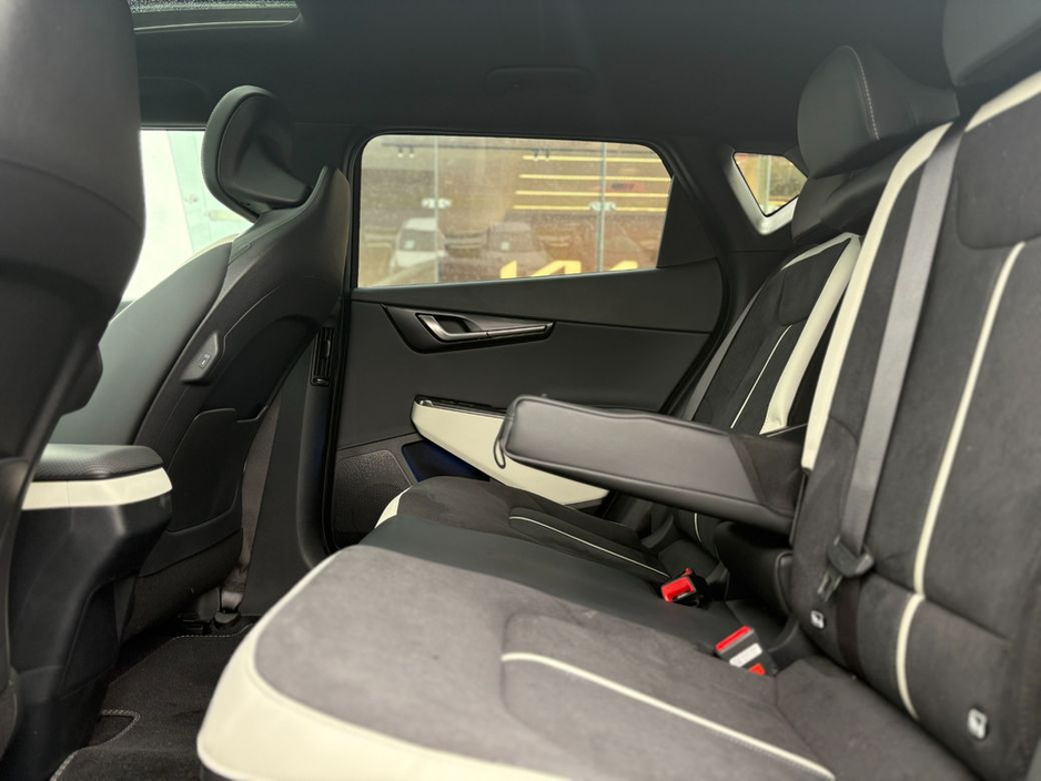 2026 Kia EV6 - image 4