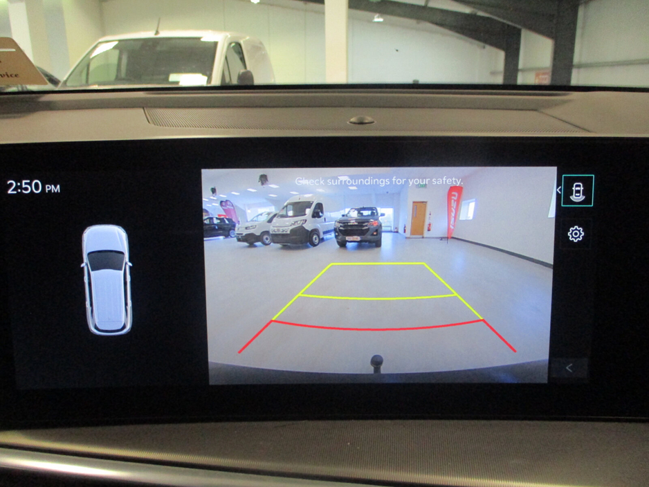 2025 Kia Sorento - image 30