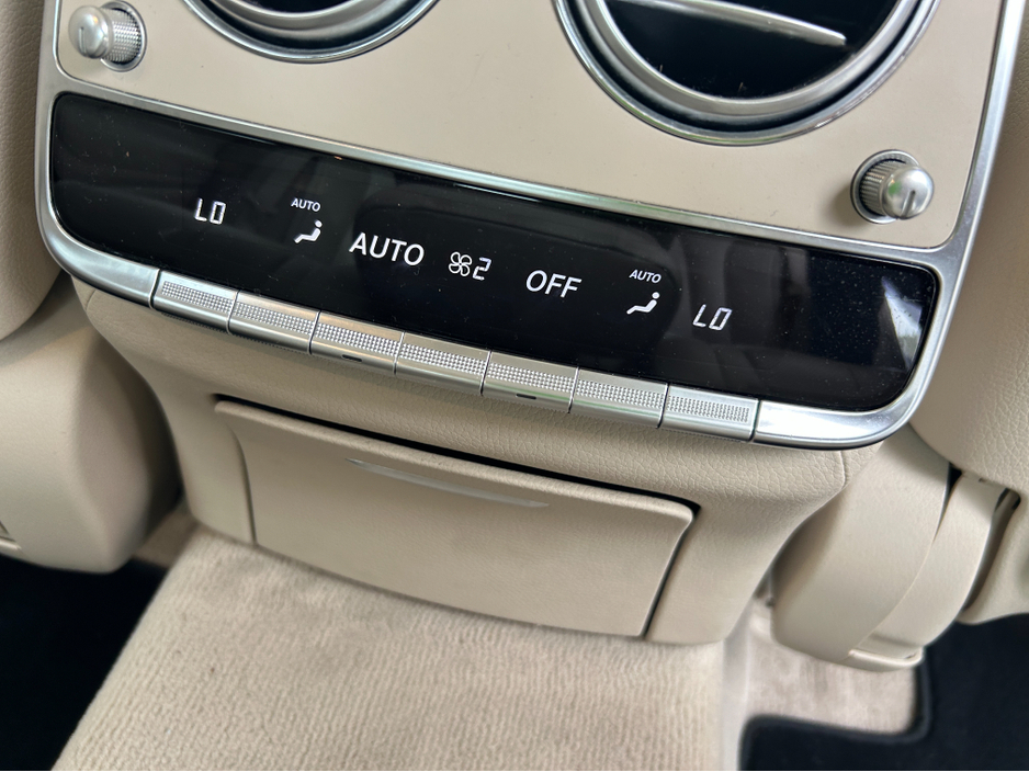 2014 Mercedes-Benz S Class CDI LWB//ONLY 119000KLMS//ORIGINAL IRISH CAR///ELECTRIC HEATED SEATS FRONT AND REAR//2 OWNER IRISH CAR////BRAND NEW NCT 7/2026//LOW TAX JUST 400E €25,950