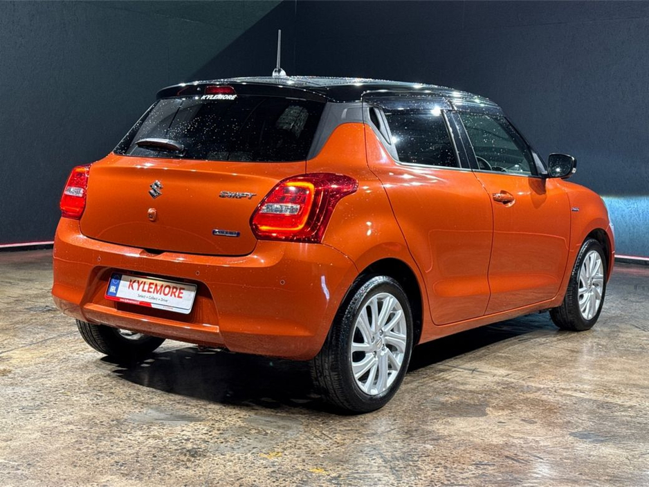 2021 Suzuki Swift - image 3