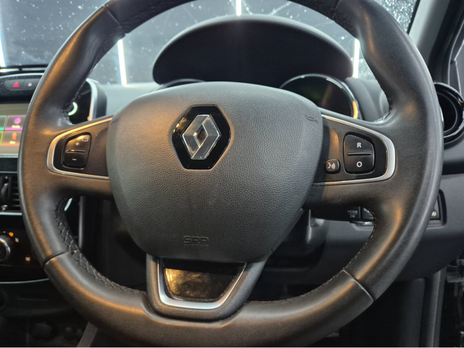 2017 Renault Clio - image 12