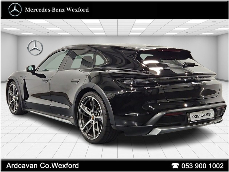 2023 Porsche Taycan - image 3