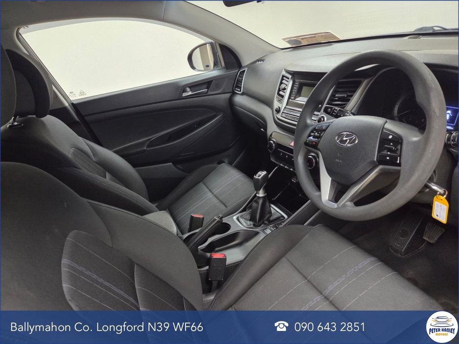 2017 Hyundai Tucson - image 13