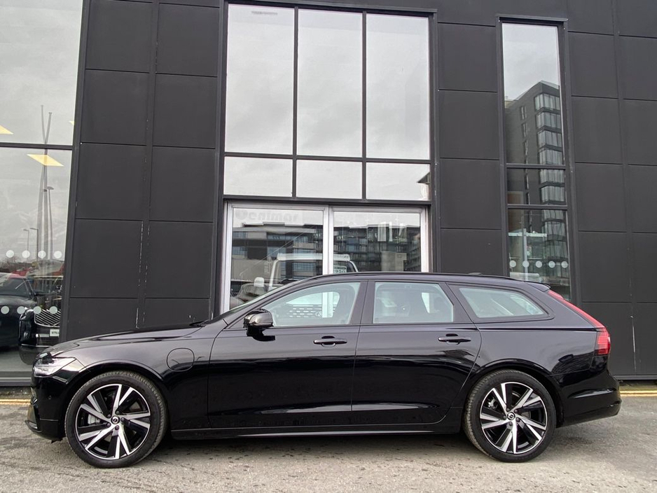2023 Volvo V90 T6 Dark Plus Recharge AWD Auto (PHEV) €47,900