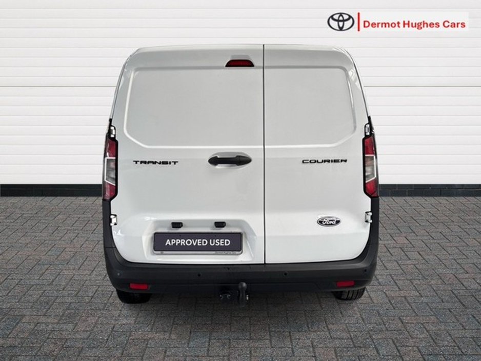 2025 Ford Courier TREND 1.5L ECOBLUE 100PS M6 FW €18,300