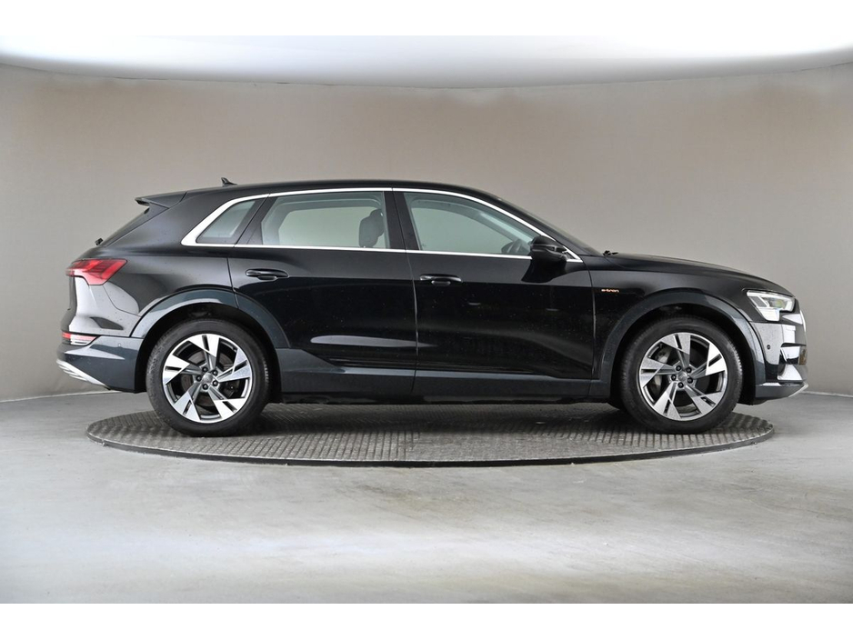 2020 Audi e-tron - image 11