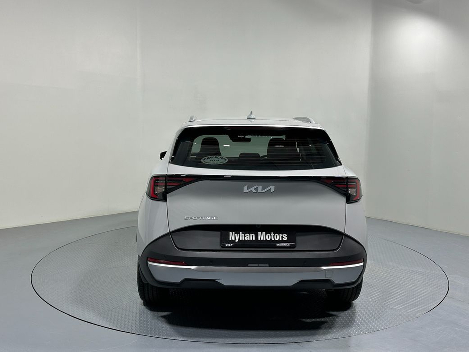 2026 Kia Sportage - image 6