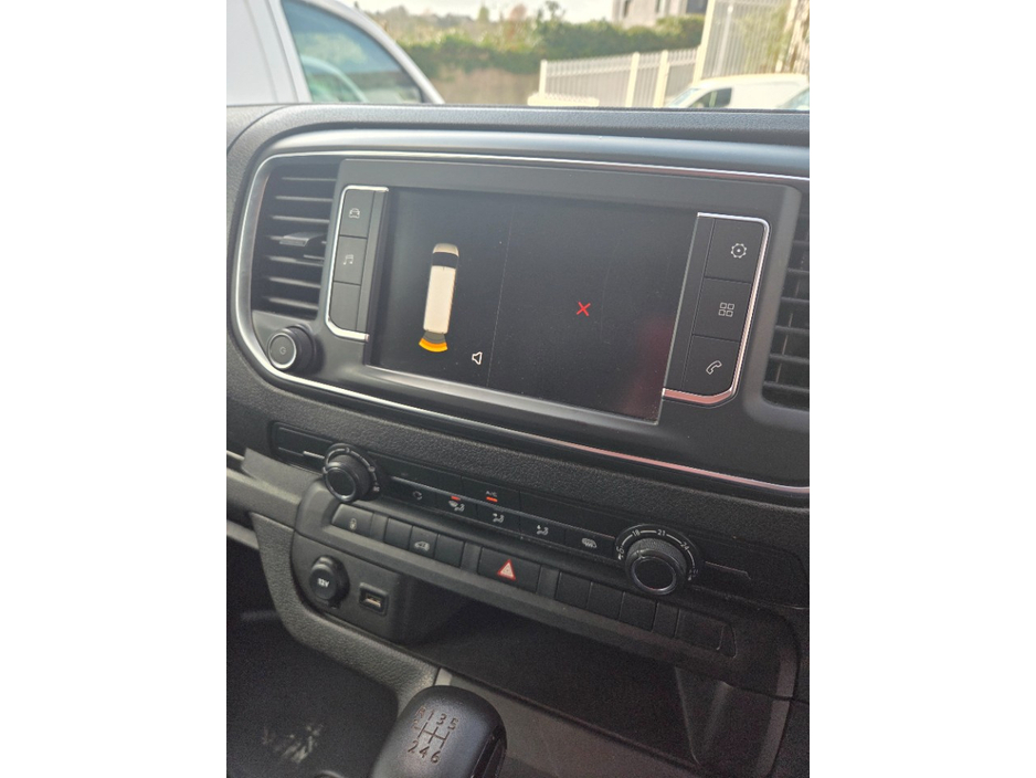 2023 Opel Vivaro - image 9