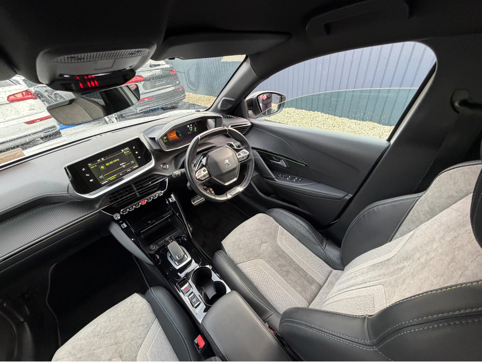 2020 Peugeot 208 - image 46