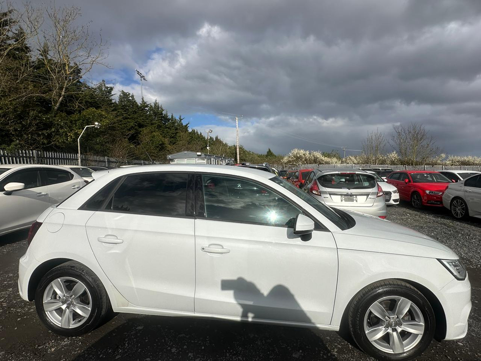 2016 Audi A1 - image 8