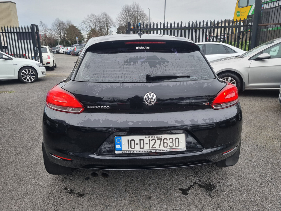 2010 Volkswagen Scirocco - image 16