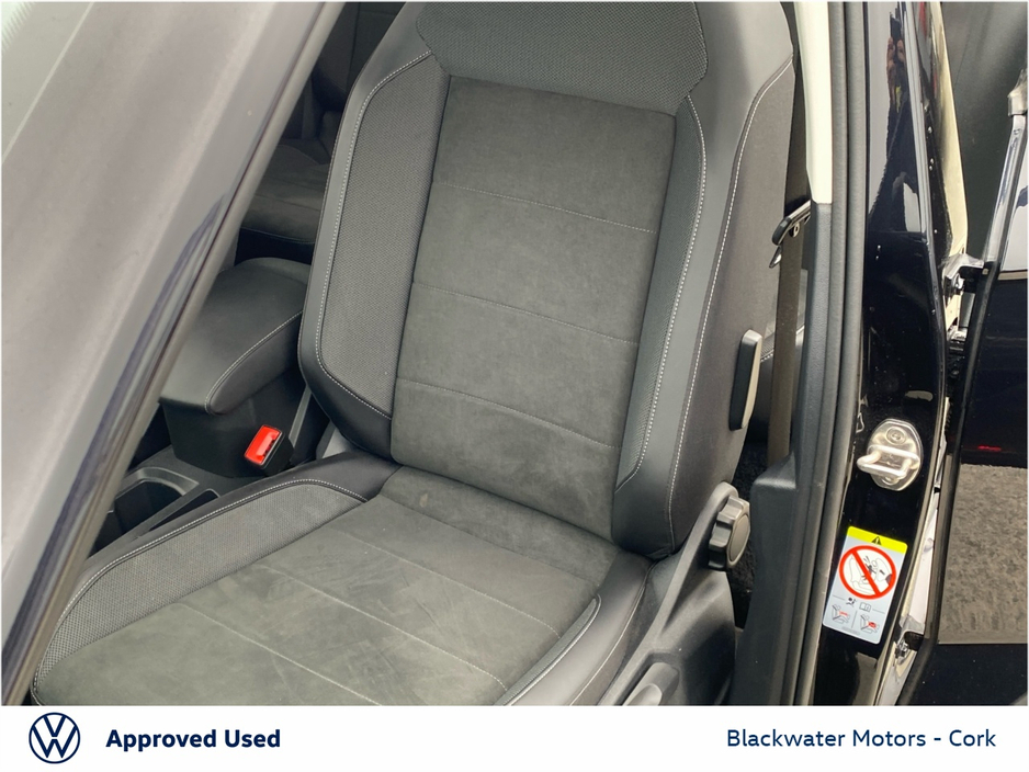 2024 Volkswagen T-Roc 2.0TDI 116BHP STYLE WITH REARVIEW CAMERA €34,995