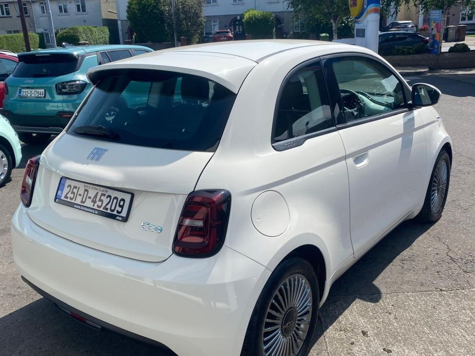 2025 Fiat 500e Icon EV 320km Range €19,950