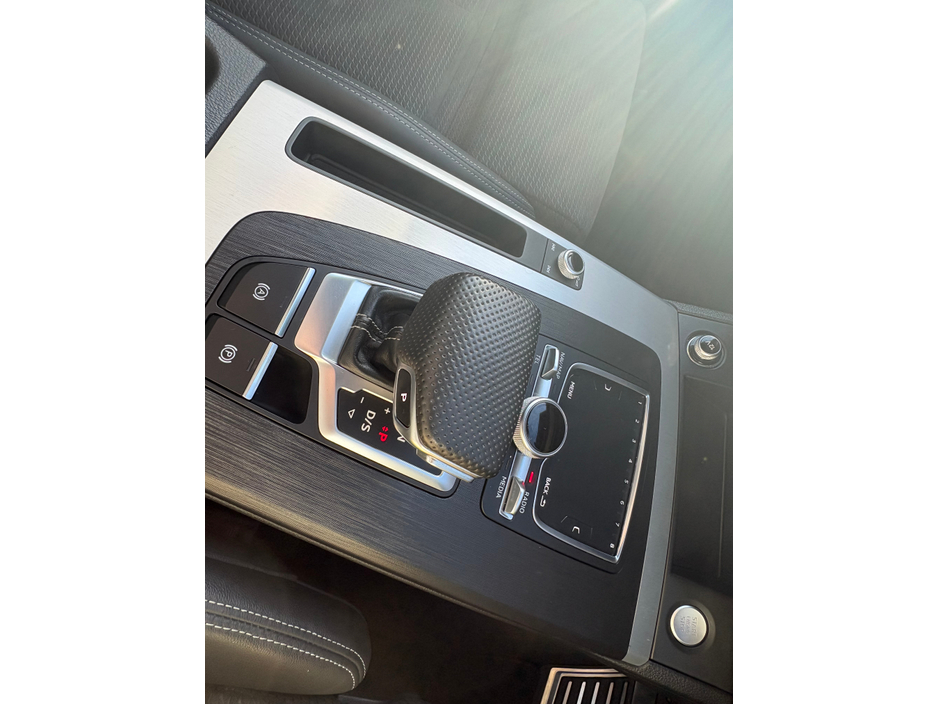 2020 Audi Q5 Quattro S-Line 40 TDi €39,950