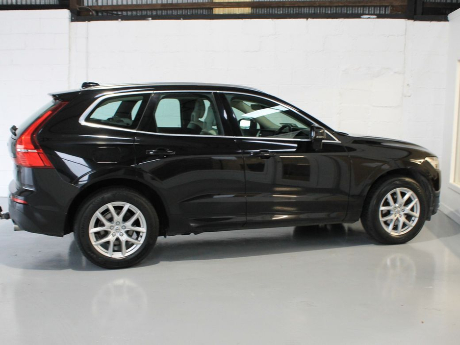 2018 Volvo XC60 D4 AWD Momentum 5DR €23,250