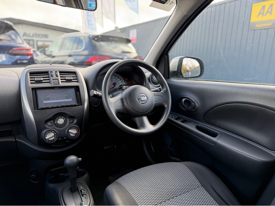 2017 Nissan March - image 38